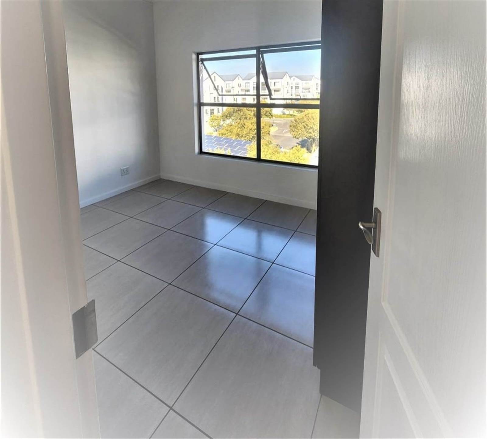 2 Bed Apartment in Edenvale photo number 12