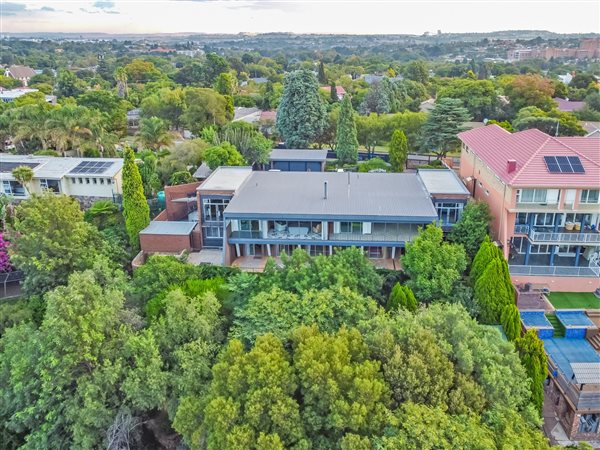 6 Bed House in Constantia Kloof