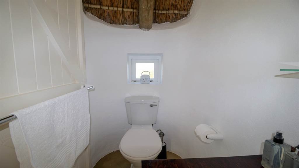 3 Bed House in Struisbaai photo number 19