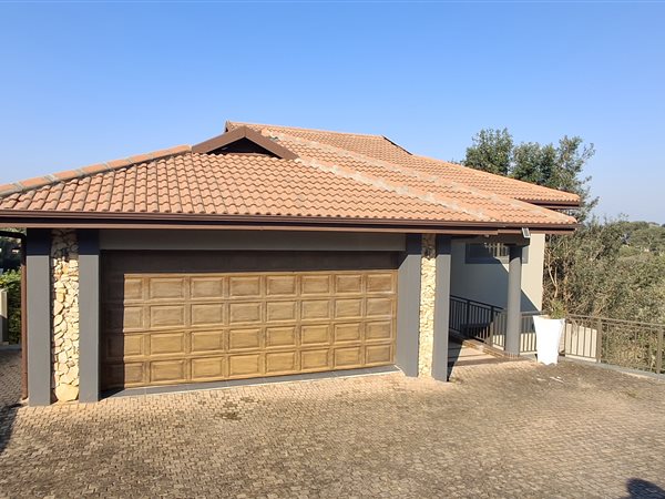 3 Bedroom House 3 Bedroom House