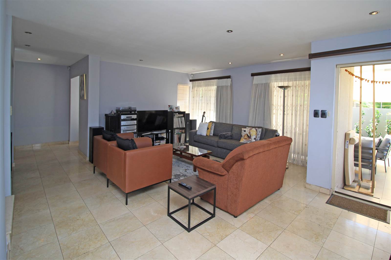 3 Bed Cluster in Sunninghill photo number 10