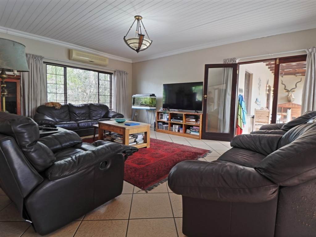 5 Bed House in Malelane photo number 8