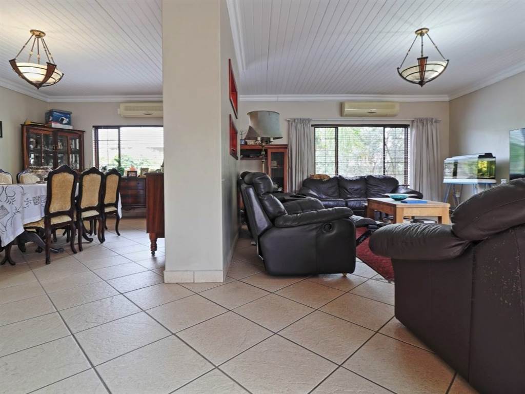 5 Bed House in Malelane photo number 9