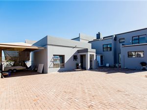 House in Myburgh Park