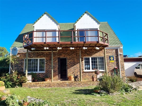 4 Bedroom House 4 Bedroom House