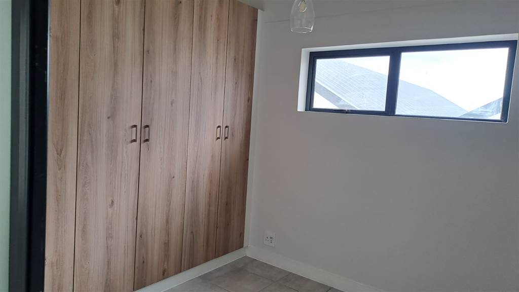 Studio apartment in Gordons Bay Central photo number 21