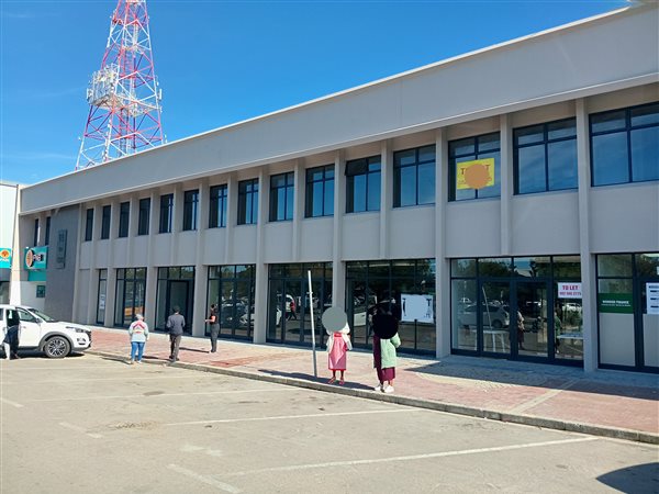 360  m² Commercial space