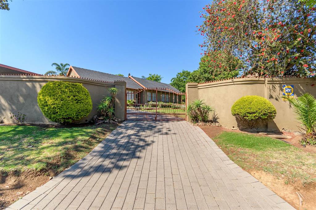4 Bedroom House
