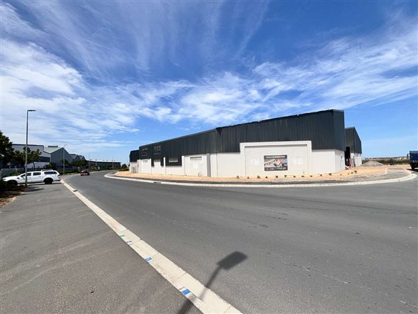 244 m² Industrial space 244 m² Industrial space