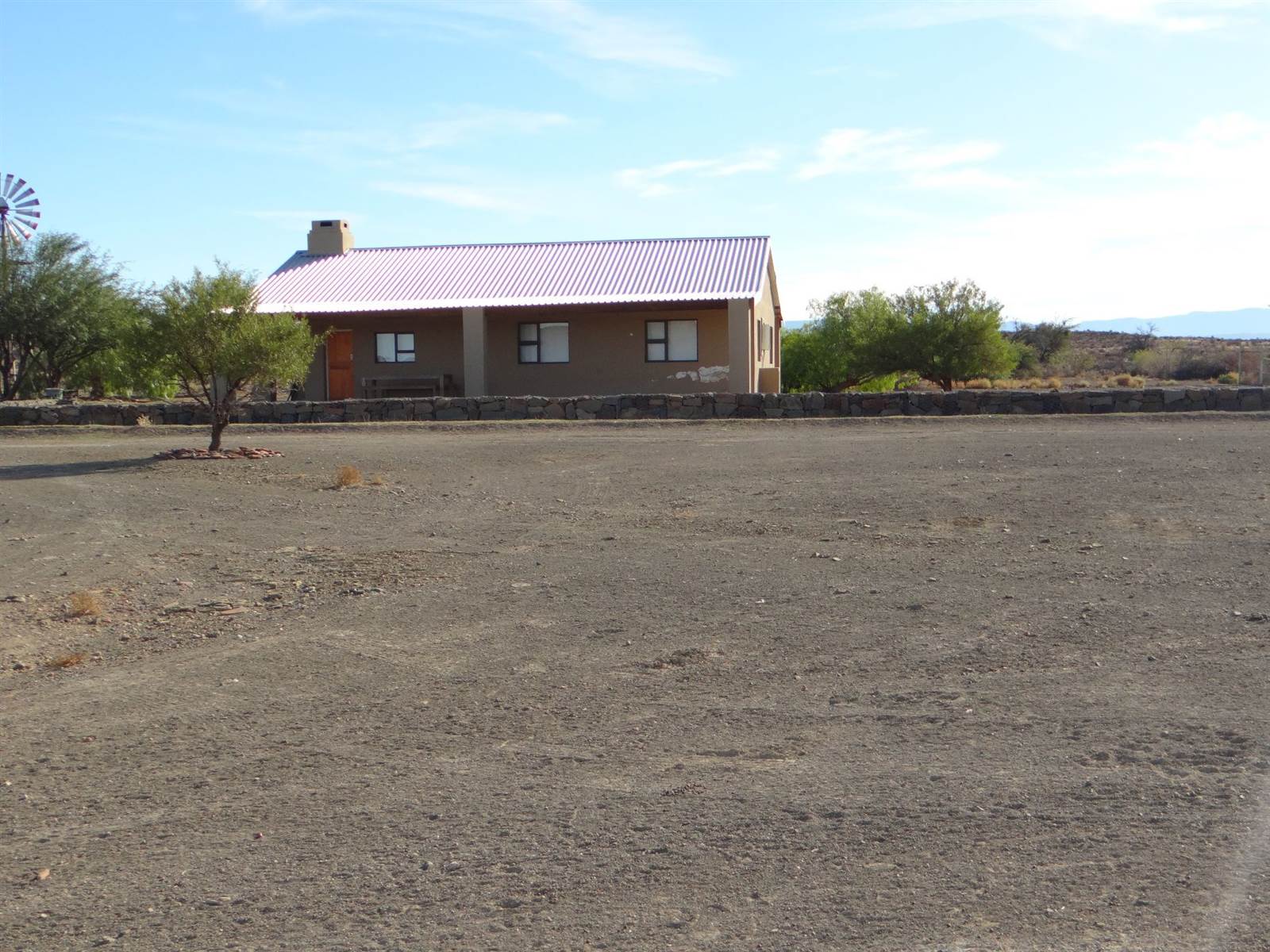 192 ha Farm in Beaufort West photo number 5