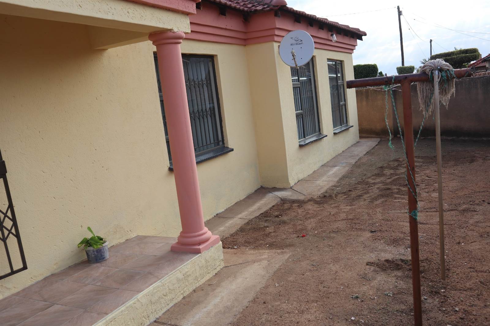 6 Bed House in Soshanguve photo number 16