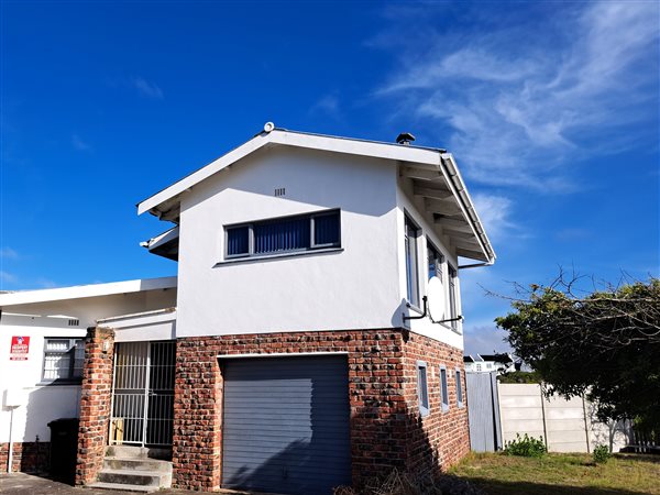 3 Bed House in Arniston