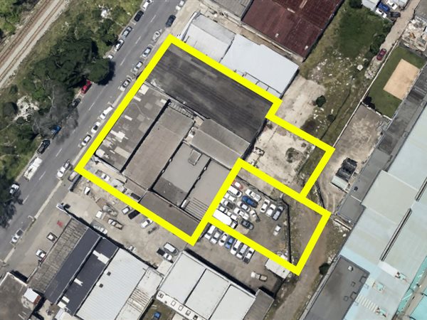 2 225  m² Industrial space