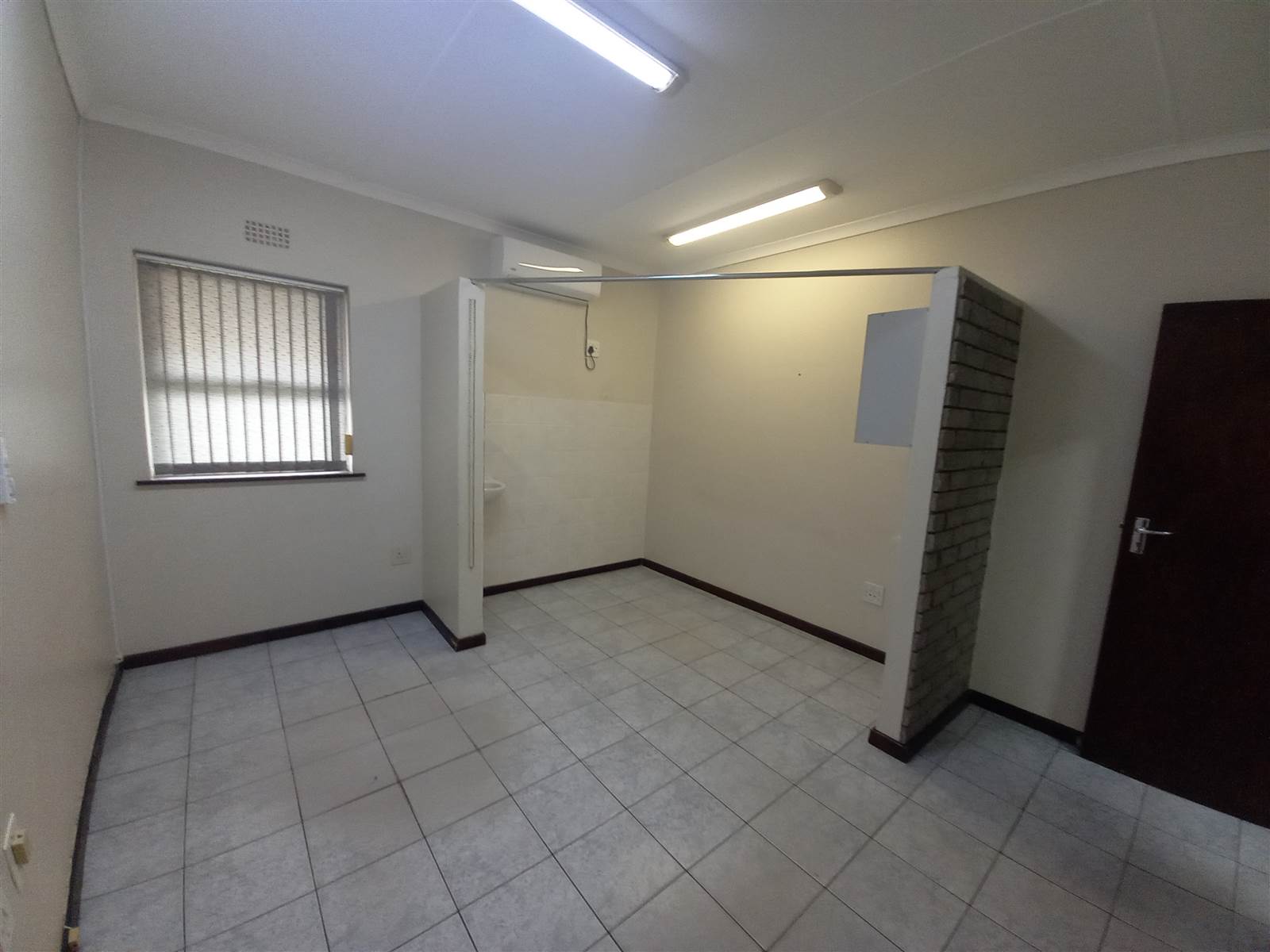 226  m² Commercial space in Vredenburg photo number 14