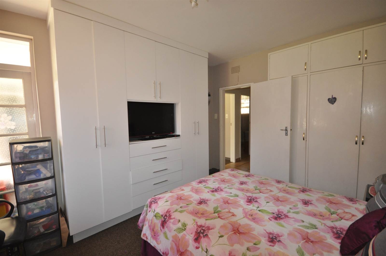 2 Bed Apartment in Greenhills photo number 13
