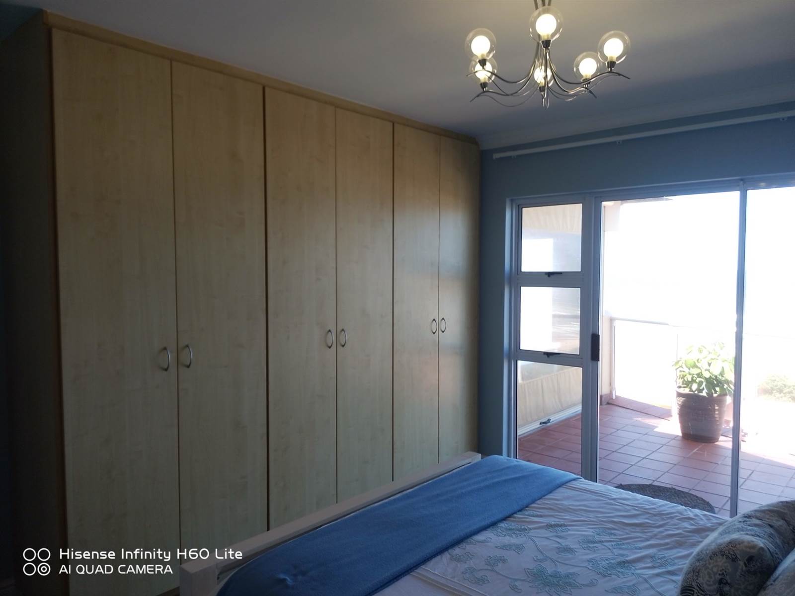3 Bed Apartment in Illovo Beach photo number 6