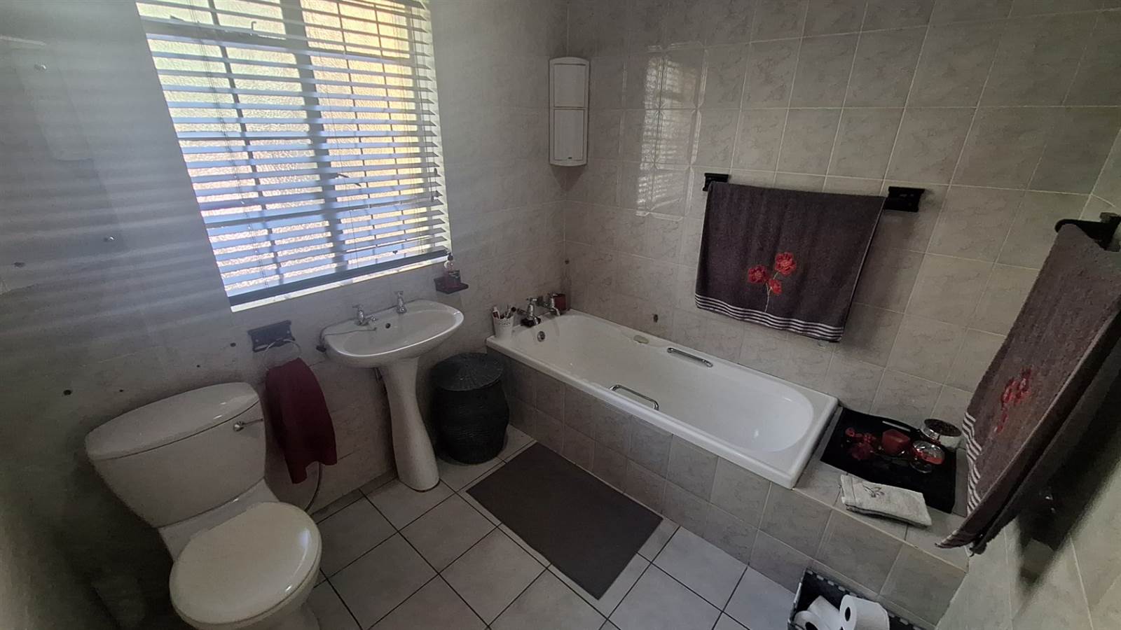 3 Bed House in Northmead photo number 20