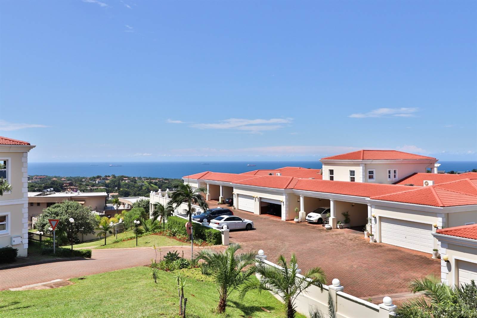 2 Bed Apartment in La Lucia photo number 28