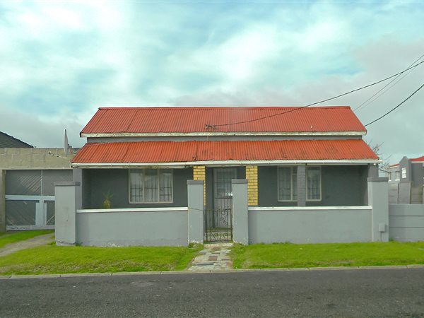 4 Bed House