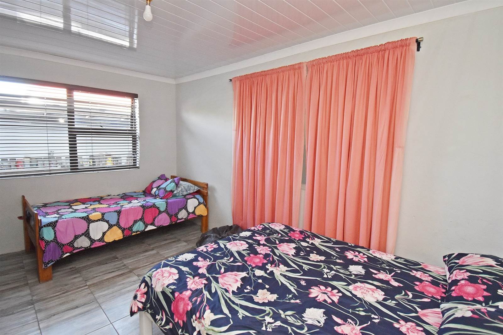 4 Bed House in Struisbaai photo number 10
