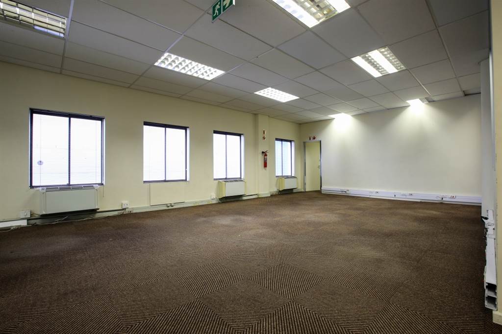 803  m² Office Space in Tyger Valley photo number 7