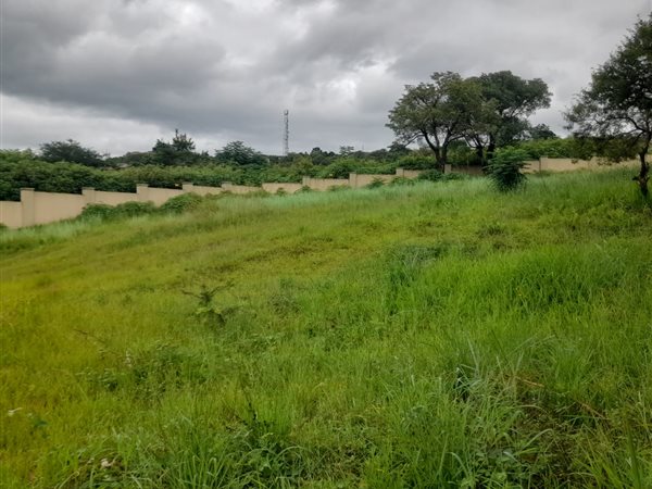 1950 m² Land available in Drum Rock