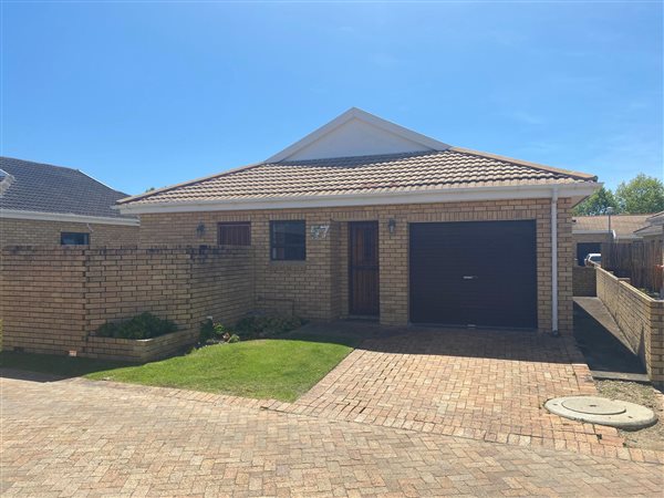 2 Bedroom Townhouse 2 Bedroom Townhouse