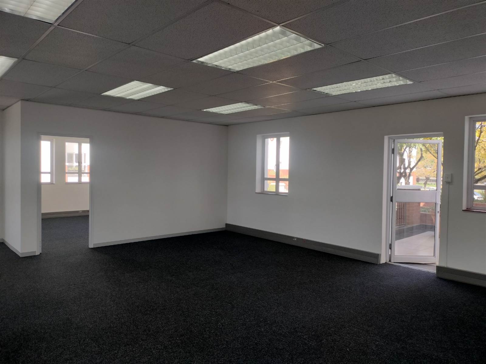 162  m² Commercial space in Bryanston photo number 8