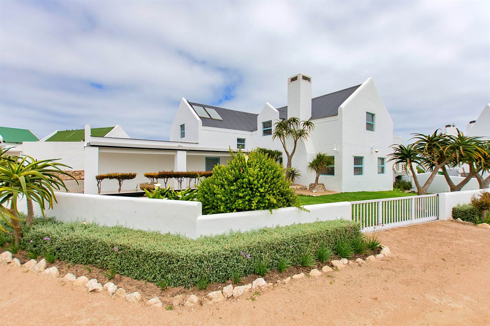 6 Bed House in Jacobsbaai photo number 1