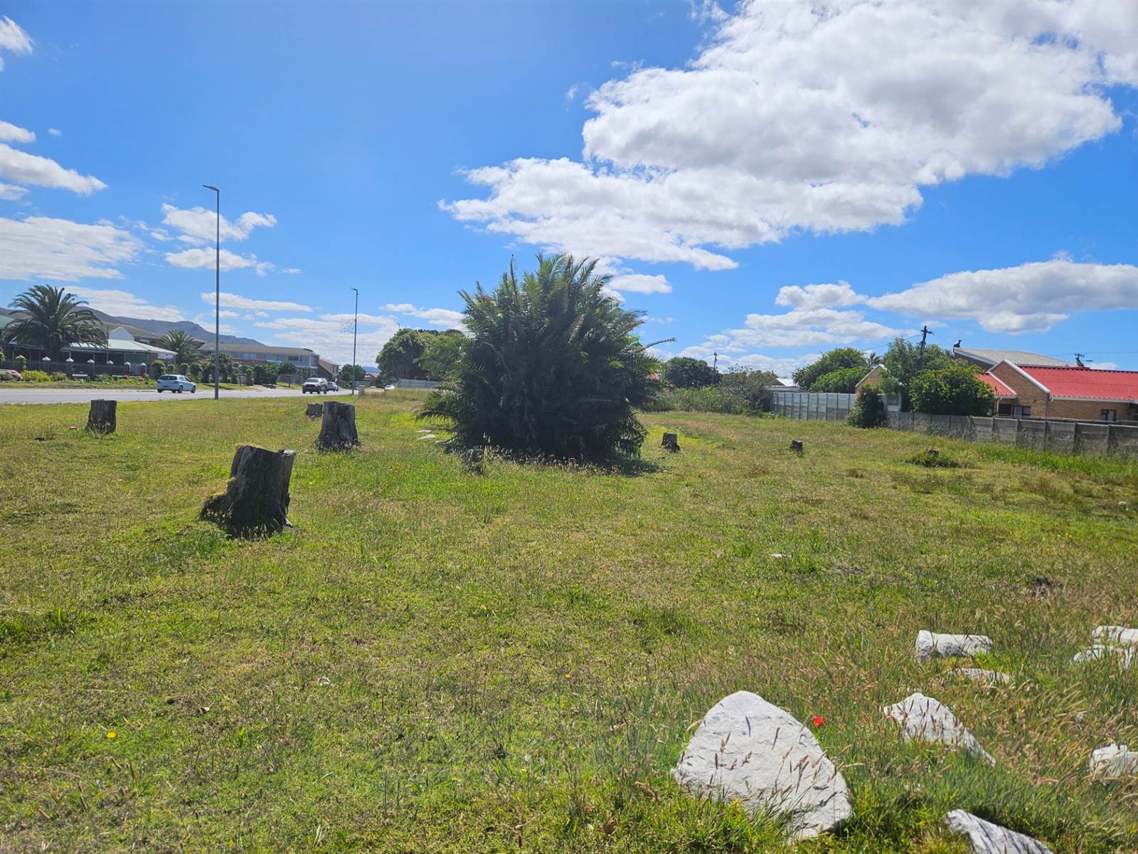 1785 m² Land available in Kleinmond photo number 2