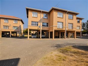 2 Bed Townhouse in Three Rivers
