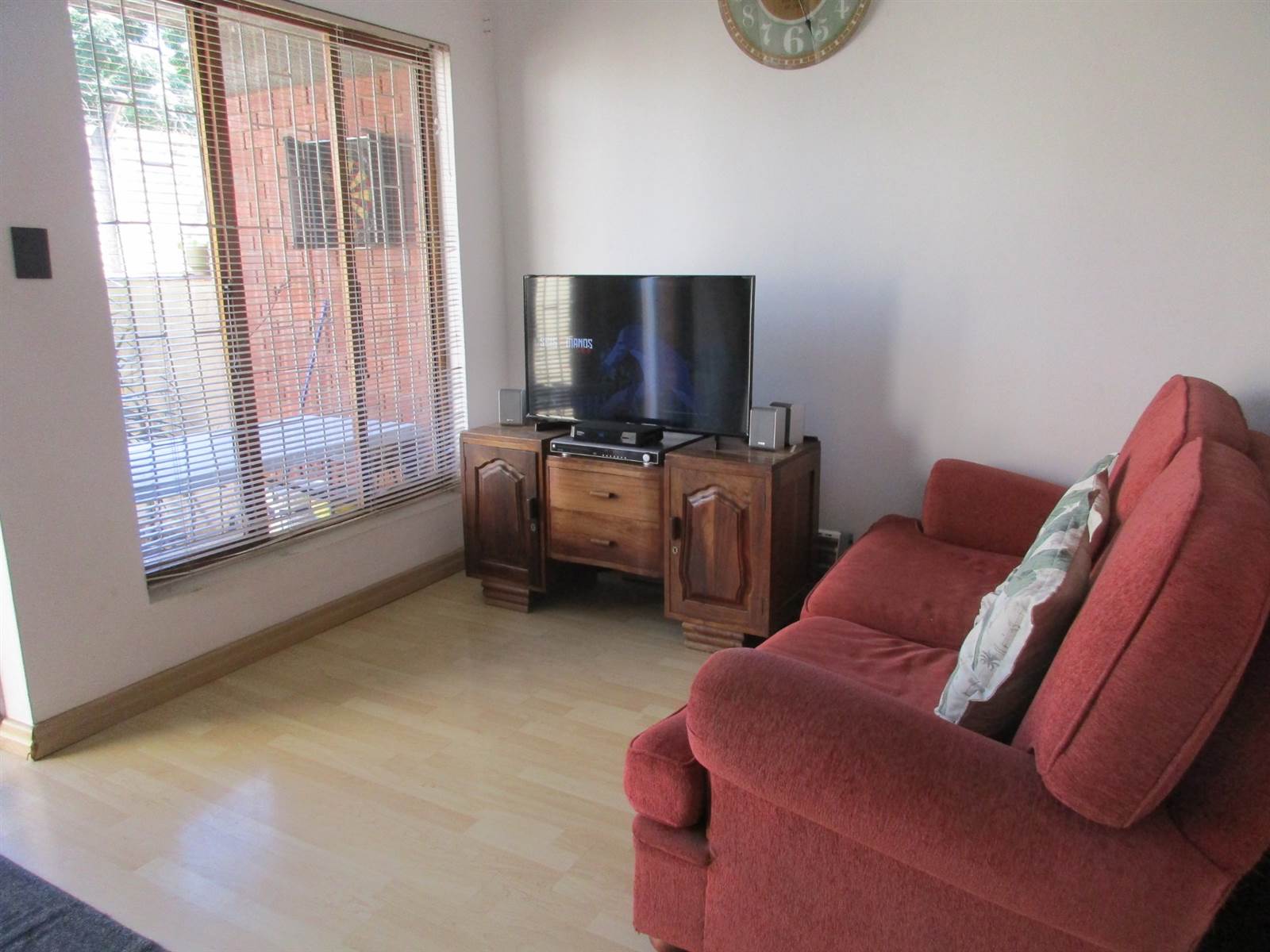 2 Bed Duplex in Tongaat Central photo number 4