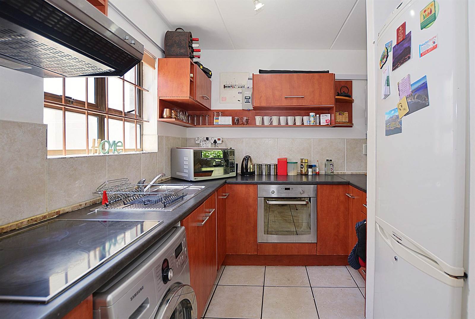 2 Bed Townhouse in Parklands photo number 8