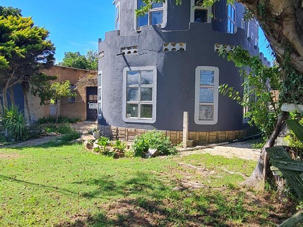 3 Bedroom House 3 Bedroom House