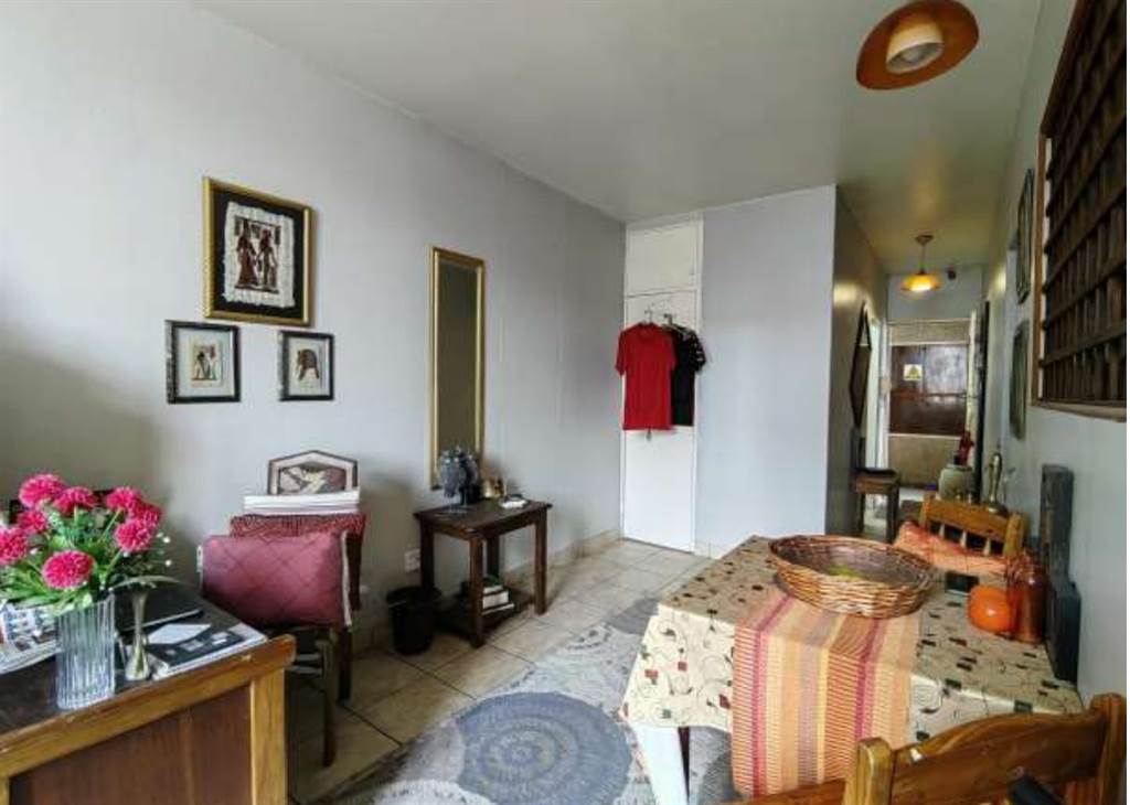 1 Bed Apartment in Wonderboom South photo number 3