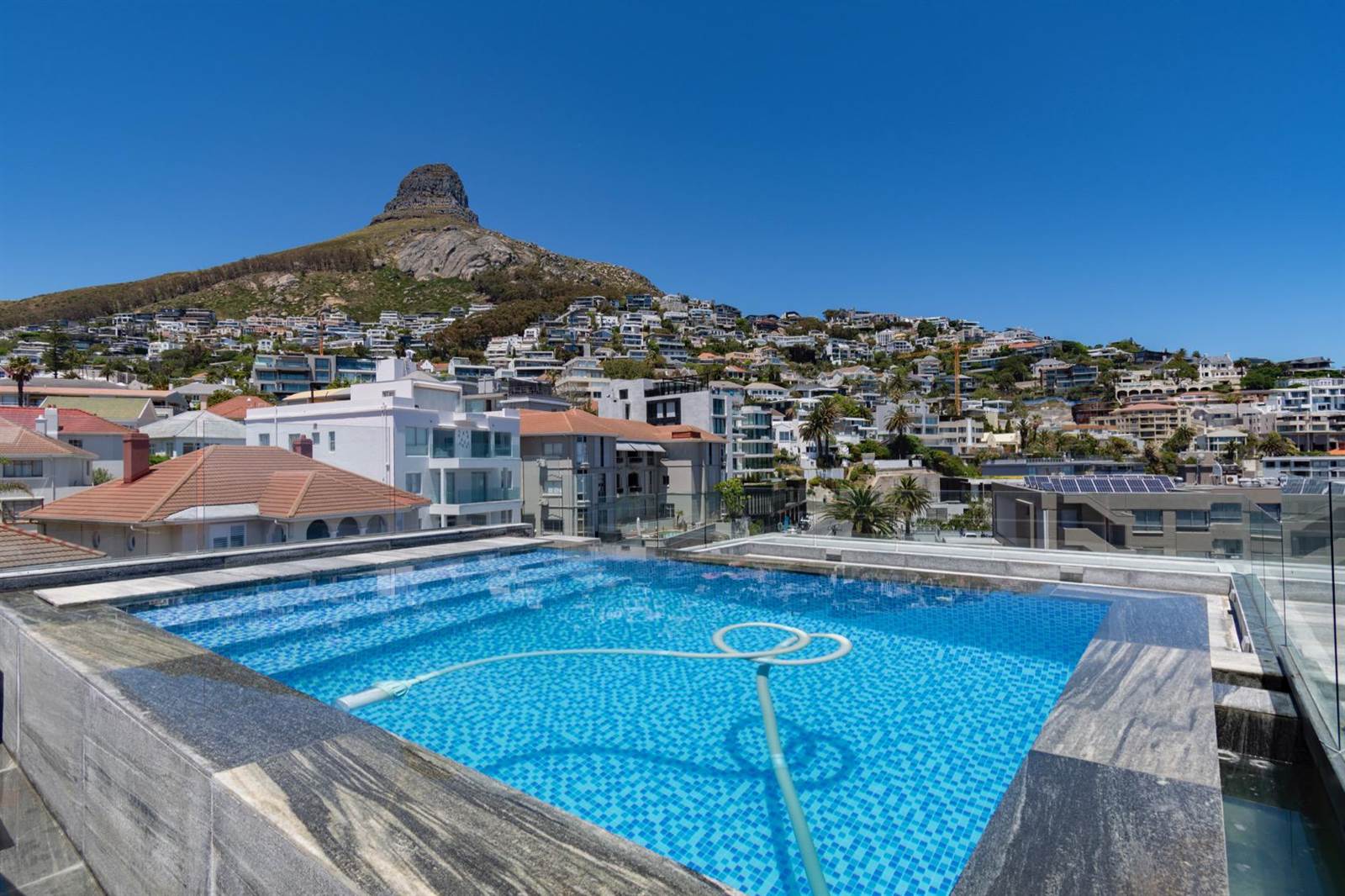 3 Bed Apartment in Bantry Bay photo number 15