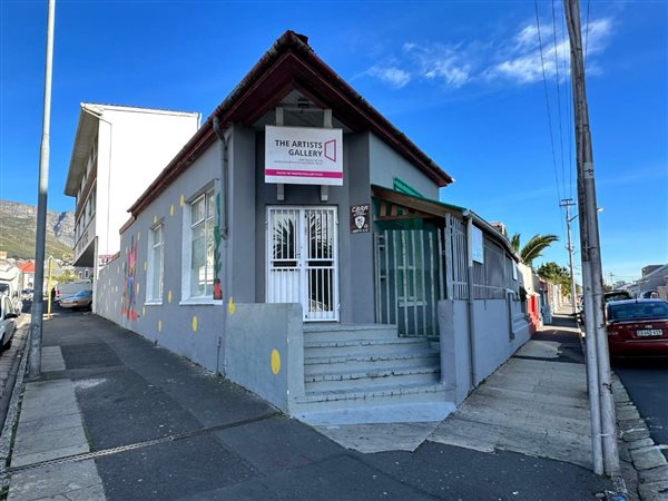 164  m² Commercial space in Woodstock