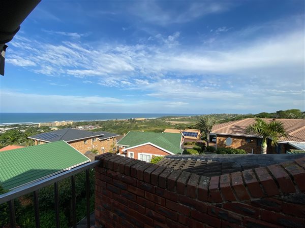 3 Bed Townhouse in Illovo Beach