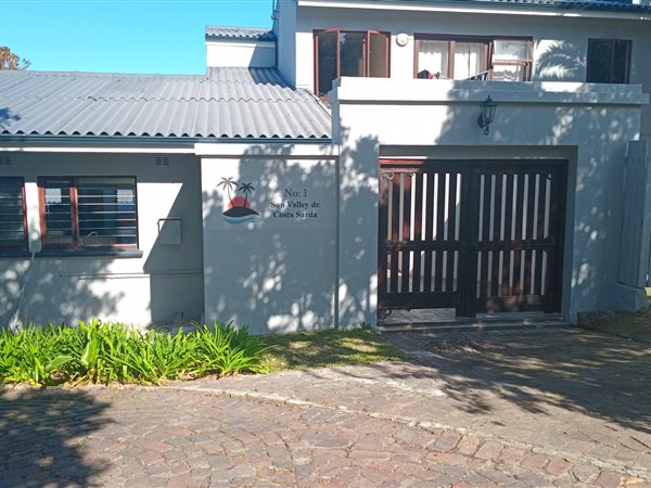 4 Bedroom House 4 Bedroom House