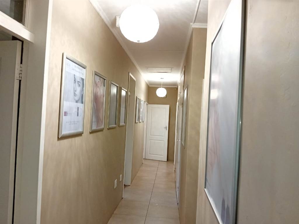 117  m² Office Space in Eldoraigne photo number 6