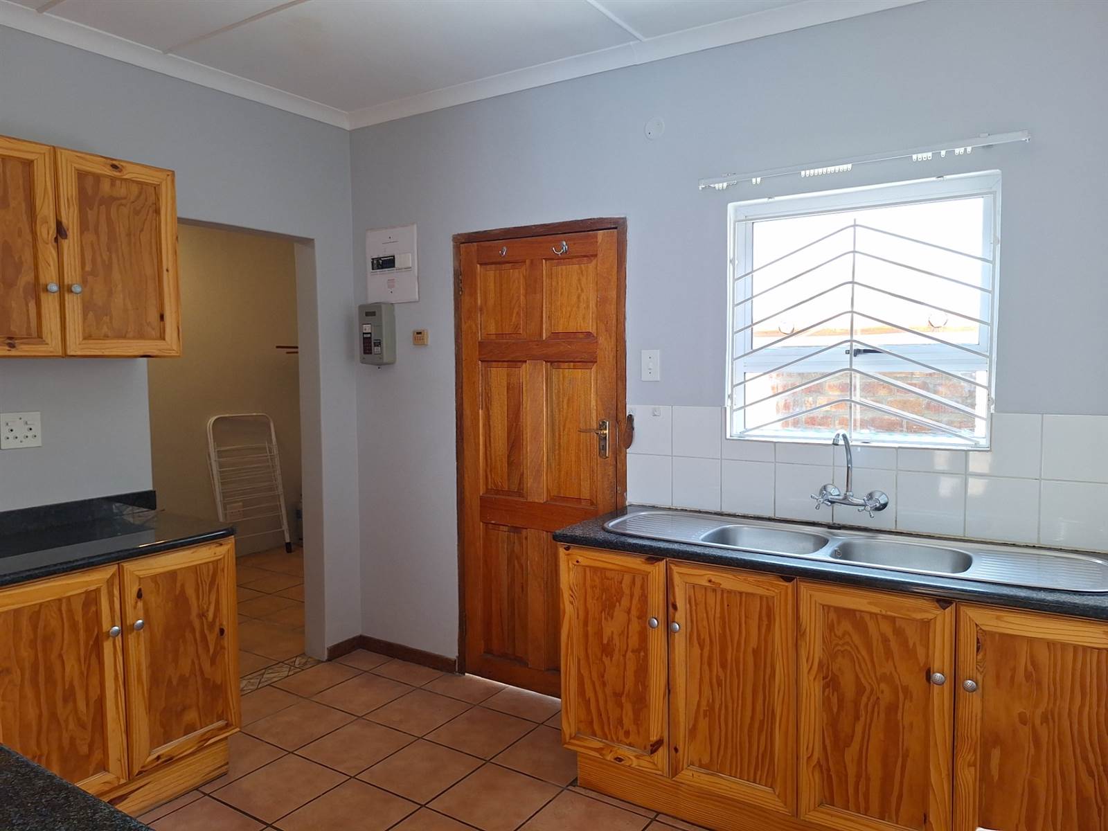 3 Bed House in Springbok photo number 5