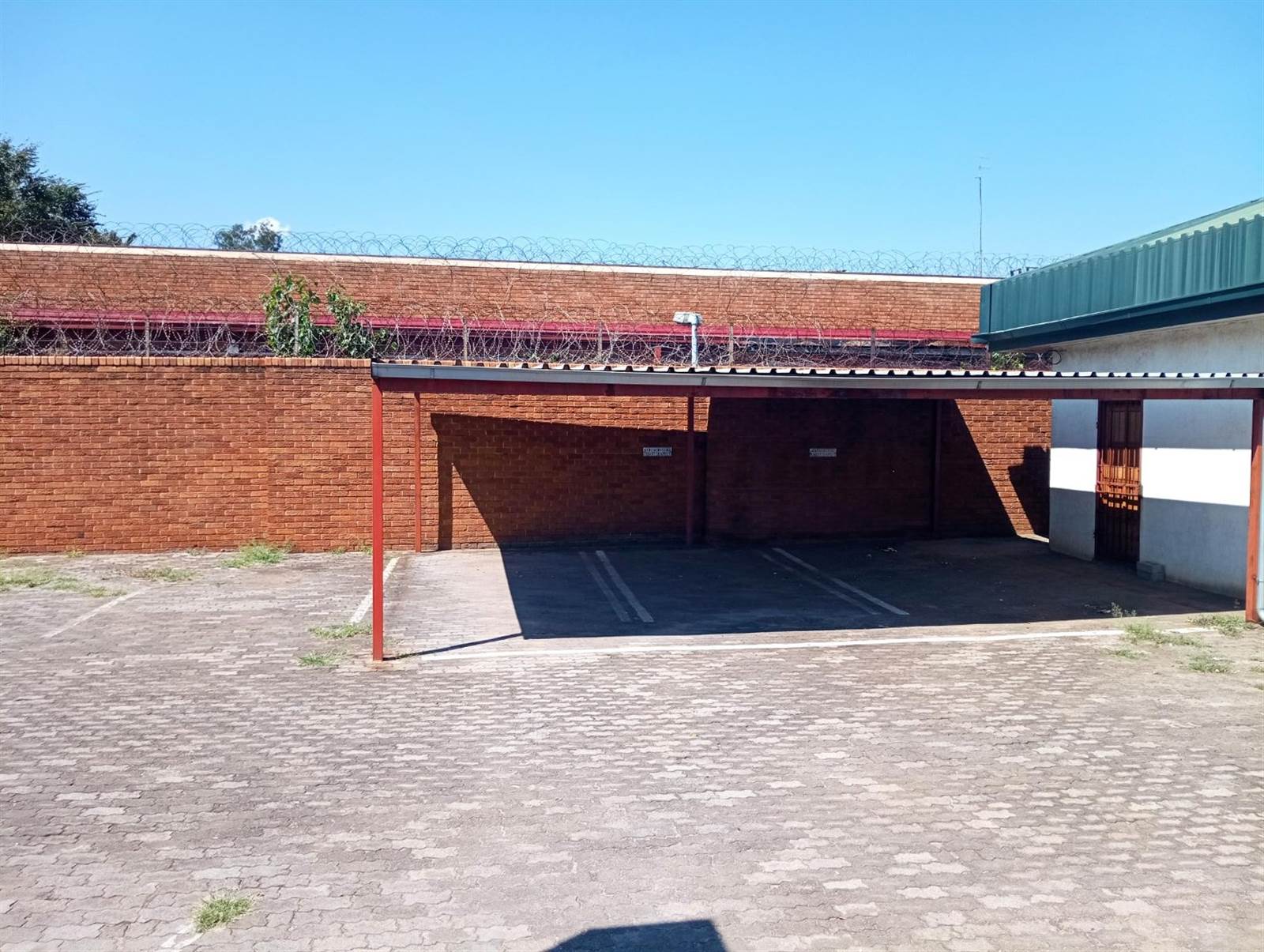 570  m² Commercial space in Bronkhorstspruit photo number 4