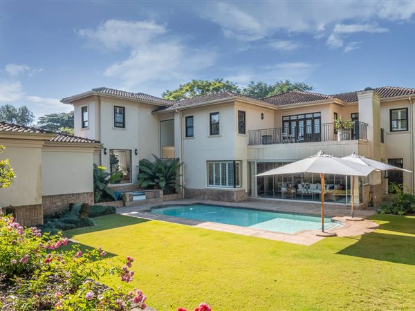 6 Bed Townhouse in Kloof