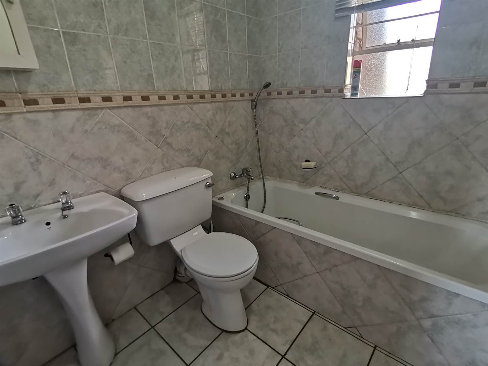 3 Bed Apartment in Kloofendal photo number 6