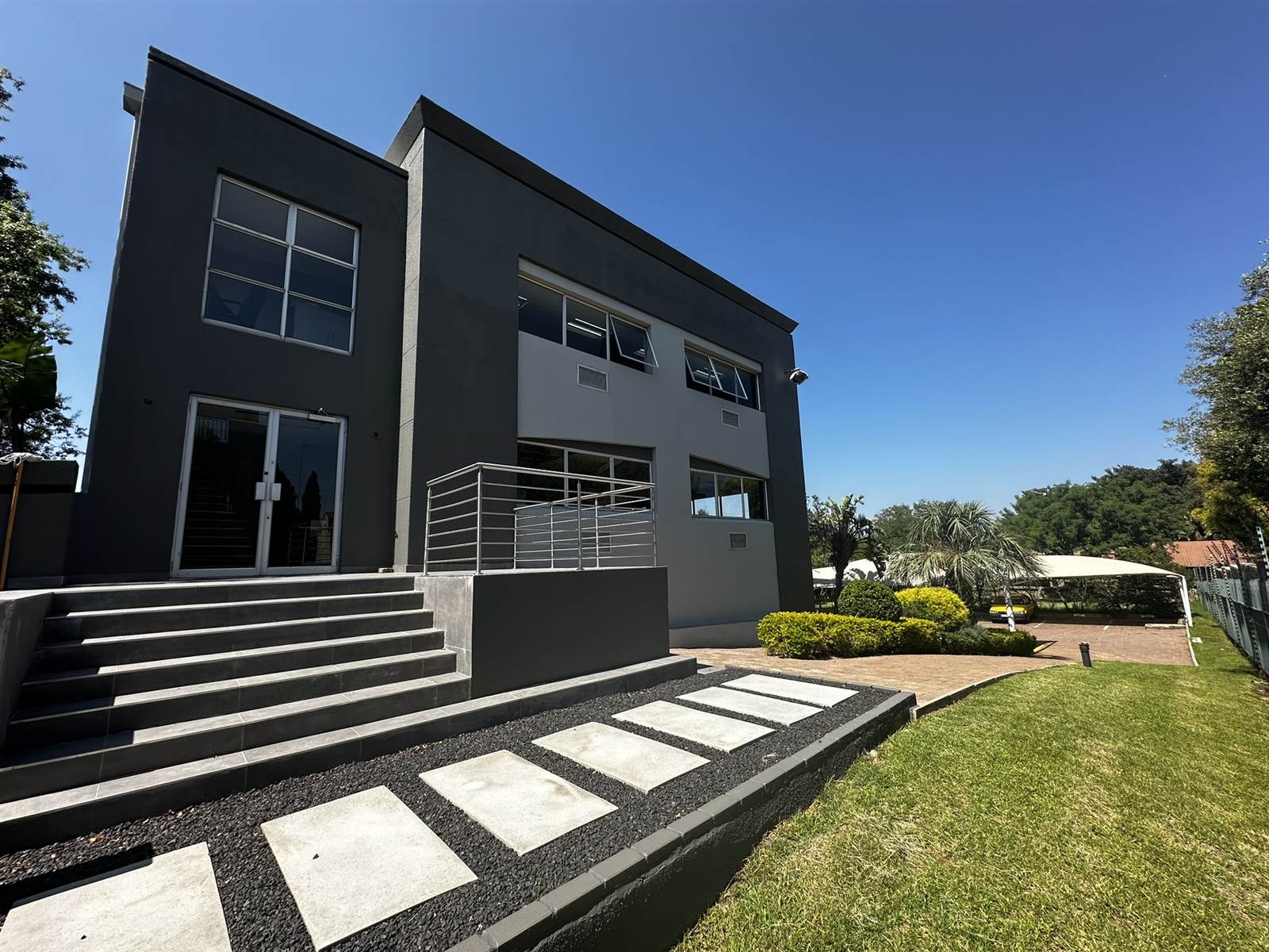 962  m² Commercial space in Sunninghill photo number 3