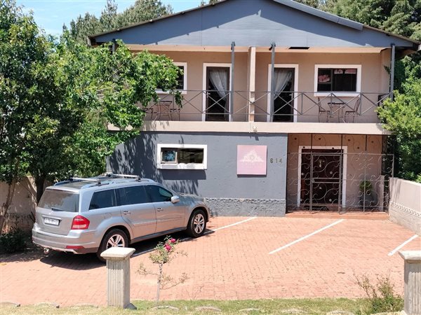 8 Bed House in Dullstroom