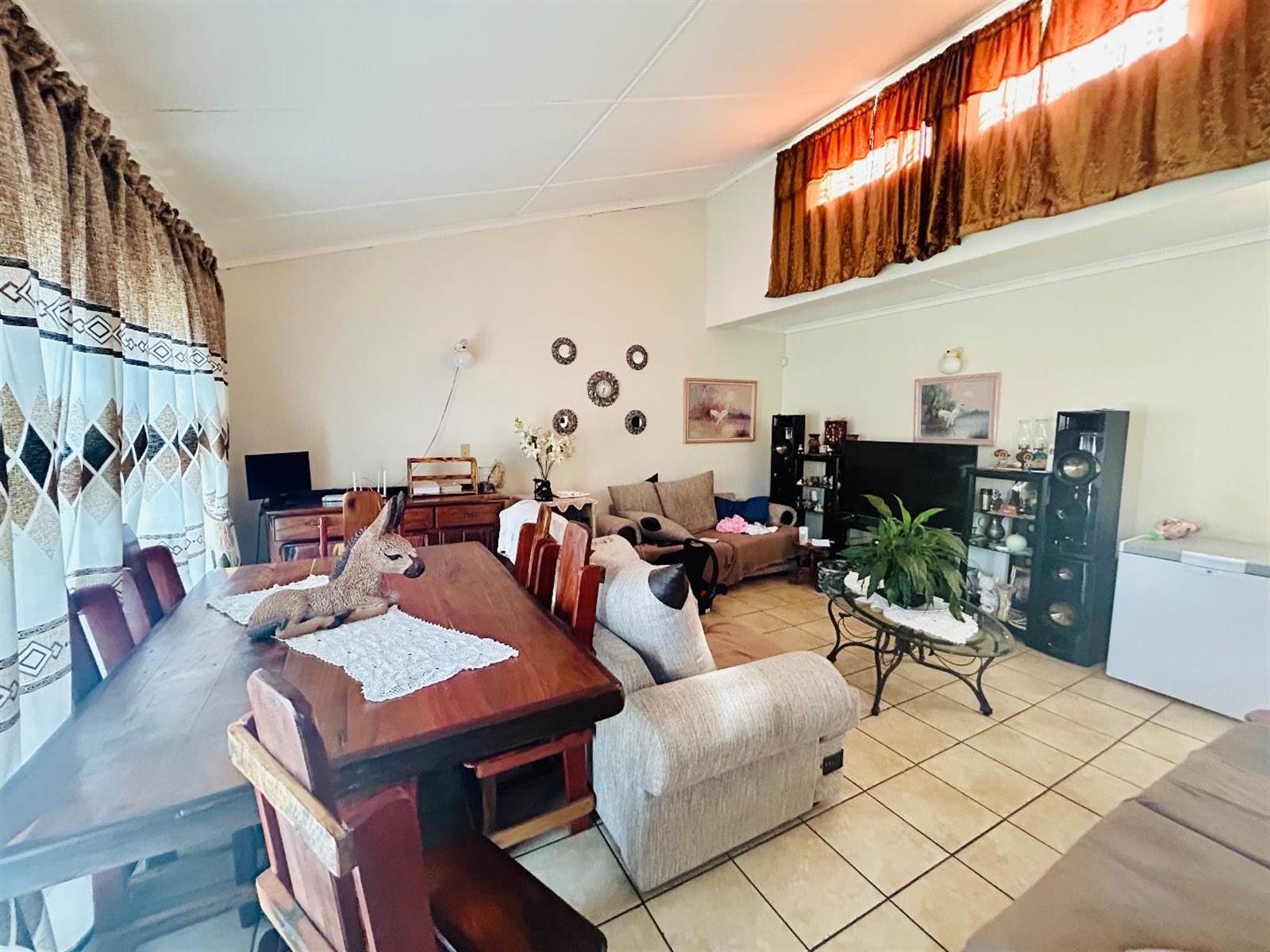 3 Bed Townhouse in Vryheid photo number 10