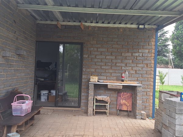 1.4 ha Smallholding 1.4 ha Smallholding