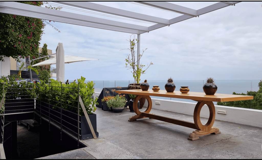 2 Bed Penthouse in Fresnaye photo number 2