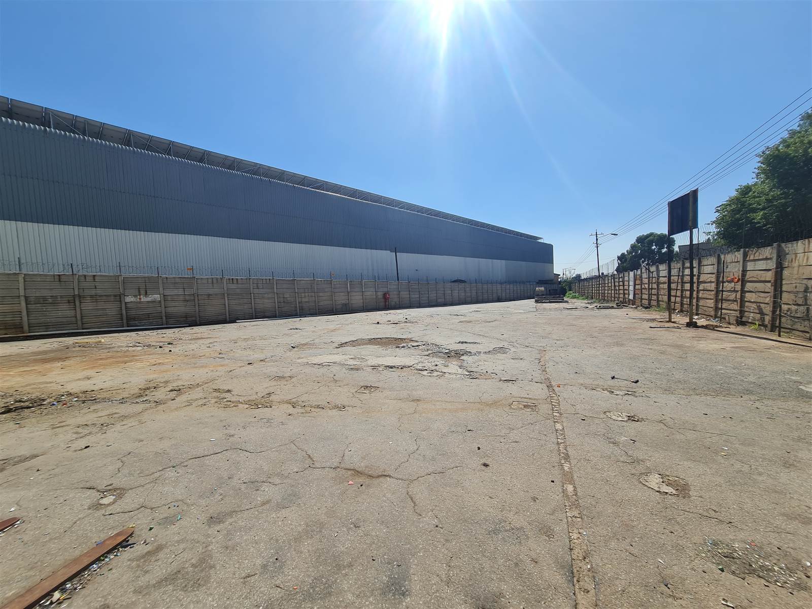 1100  m² Industrial space in Elandsfontein AH photo number 7